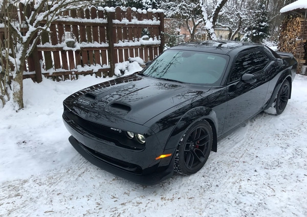 Dodge Challenger cena 390000 przebieg: 1695, rok produkcji 2019 z Szydłowiec małe 781